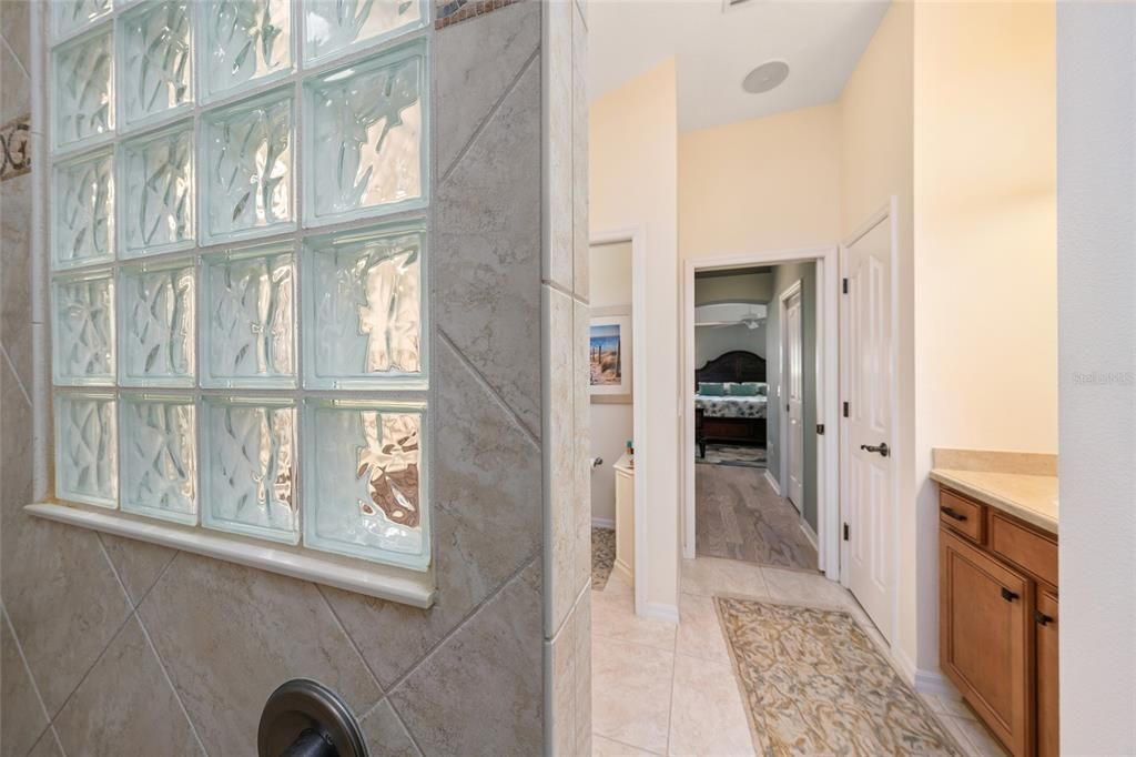 На продажу: $739,000 (3 спален, 2 ванн, 1927 Квадратных фут)