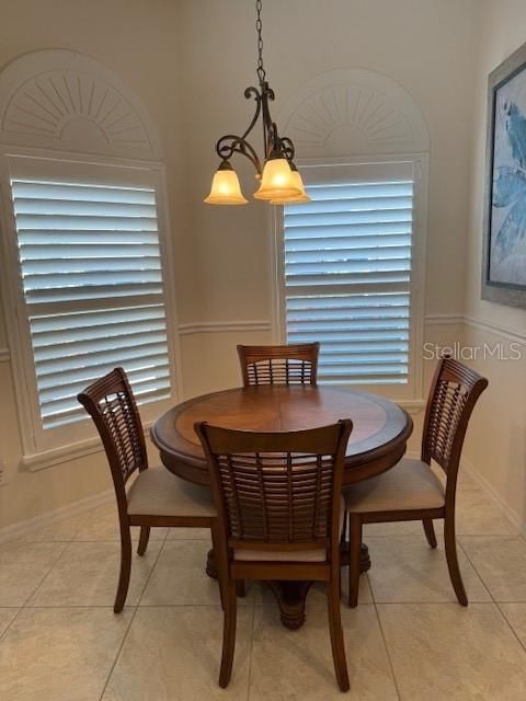 На продажу: $739,000 (3 спален, 2 ванн, 1927 Квадратных фут)