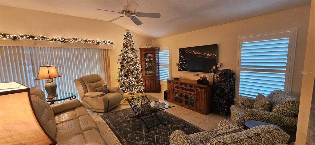 На продажу: $739,000 (3 спален, 2 ванн, 1927 Квадратных фут)