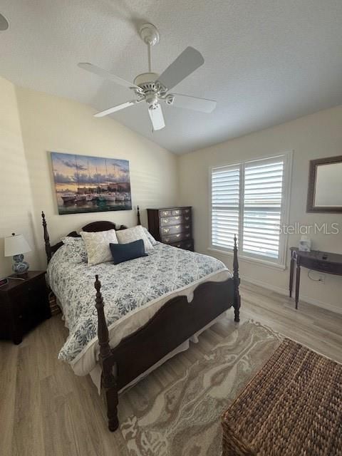 На продажу: $739,000 (3 спален, 2 ванн, 1927 Квадратных фут)