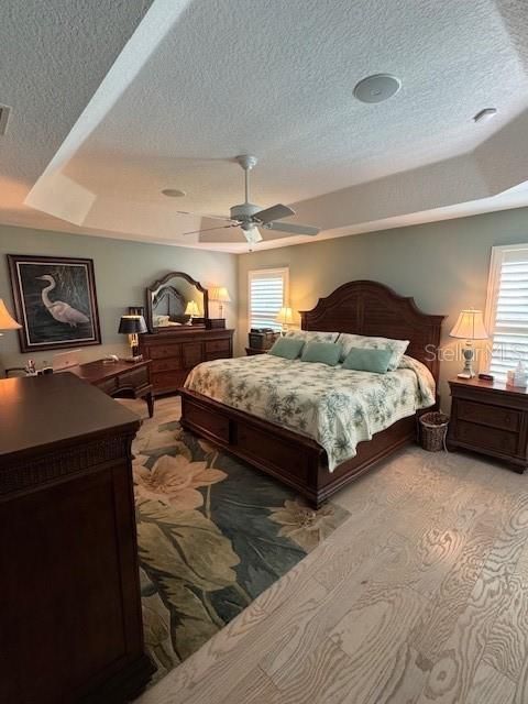 На продажу: $739,000 (3 спален, 2 ванн, 1927 Квадратных фут)