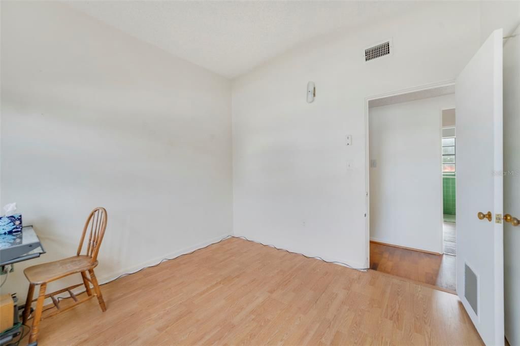 For Sale: $349,900 (4 beds, 3 baths, 1793 Square Feet)