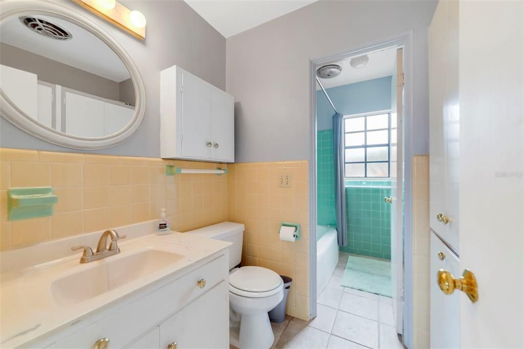 For Sale: $349,900 (4 beds, 3 baths, 1793 Square Feet)