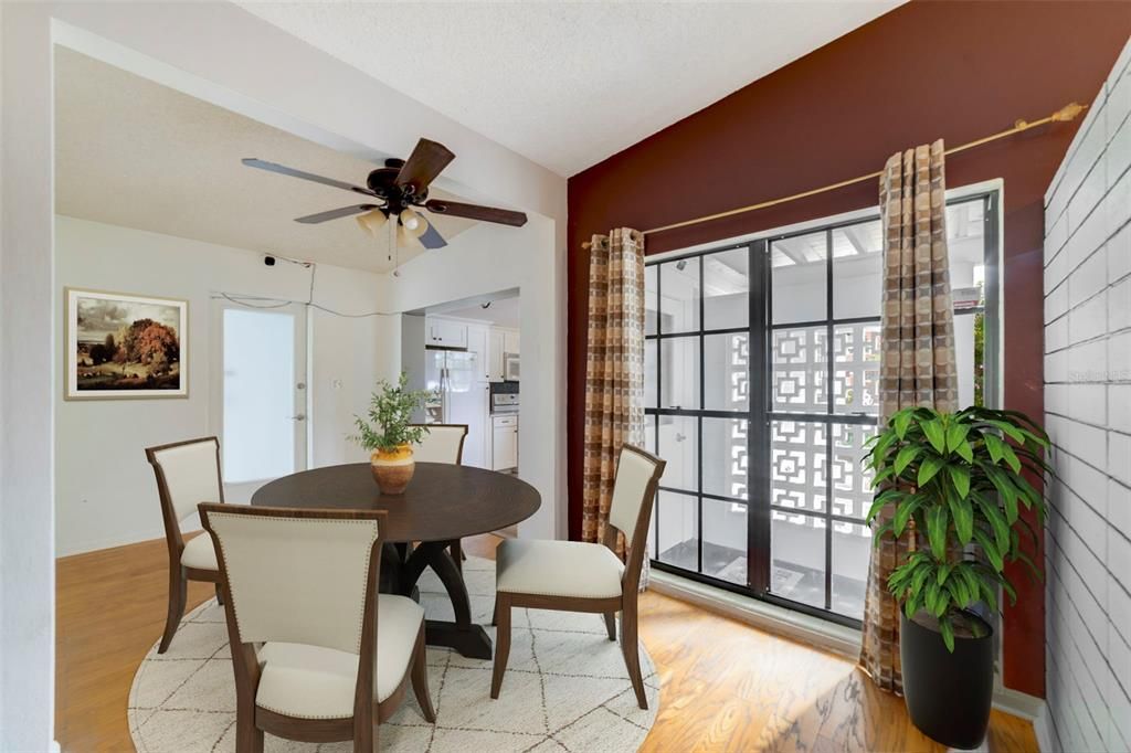 For Sale: $349,900 (4 beds, 3 baths, 1793 Square Feet)