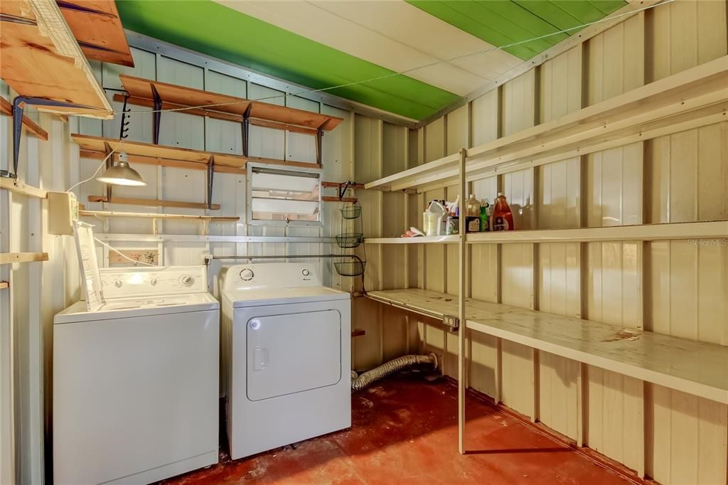 For Sale: $60,000 (3 beds, 2 baths, 888 Square Feet)