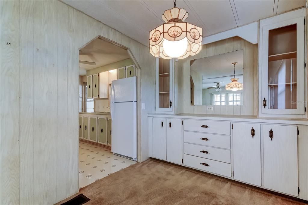 For Sale: $60,000 (3 beds, 2 baths, 888 Square Feet)