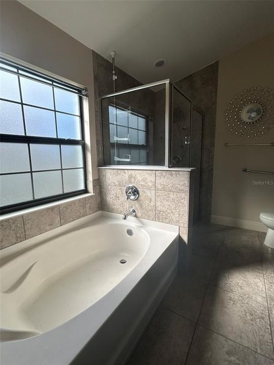 For Sale: $275,000 (4 beds, 2 baths, 1808 Square Feet)