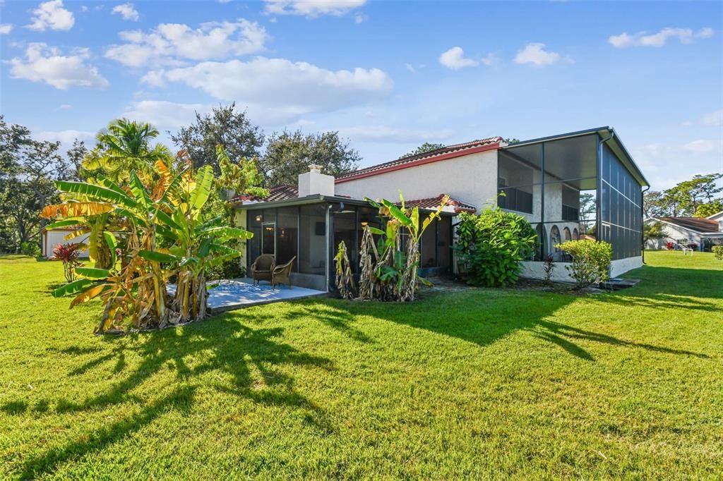 For Sale: $185,499 (1 beds, 1 baths, 963 Square Feet)