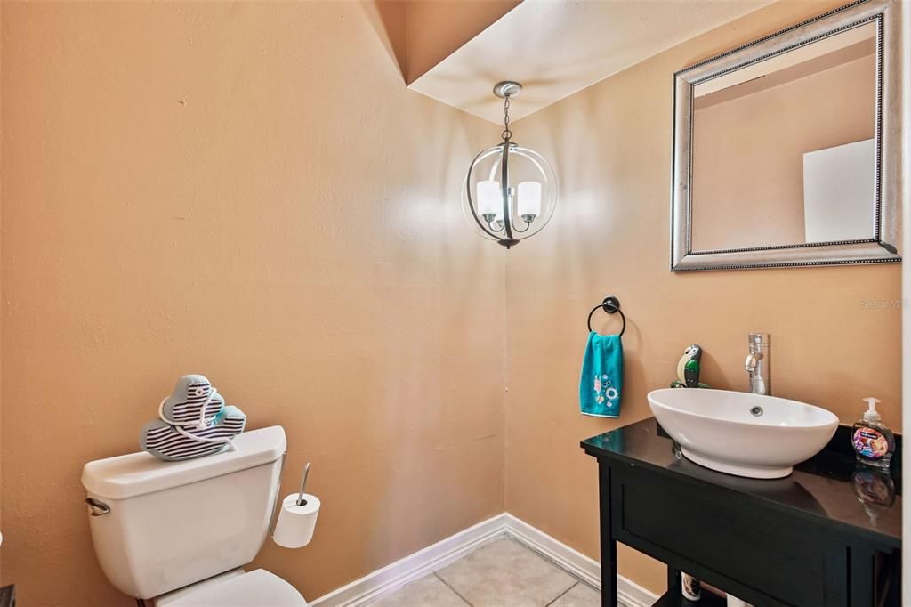 For Sale: $185,499 (1 beds, 1 baths, 963 Square Feet)
