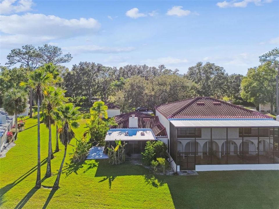 For Sale: $185,499 (1 beds, 1 baths, 963 Square Feet)