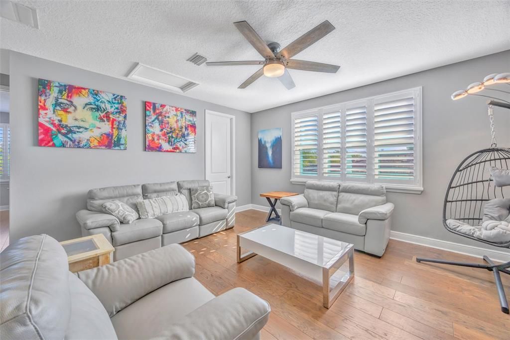 For Sale: $1,100,000 (4 beds, 4 baths, 3751 Square Feet)