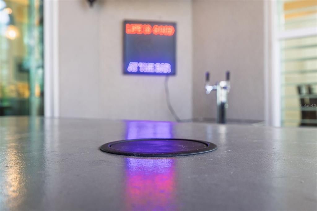 For Sale: $1,100,000 (4 beds, 4 baths, 3751 Square Feet)