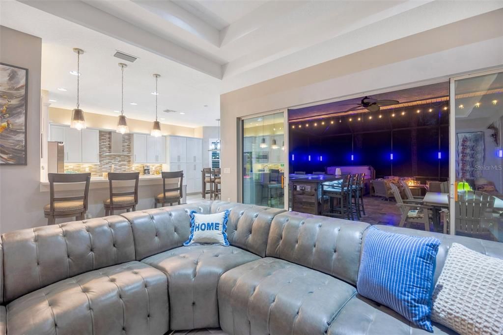 For Sale: $1,100,000 (4 beds, 4 baths, 3751 Square Feet)