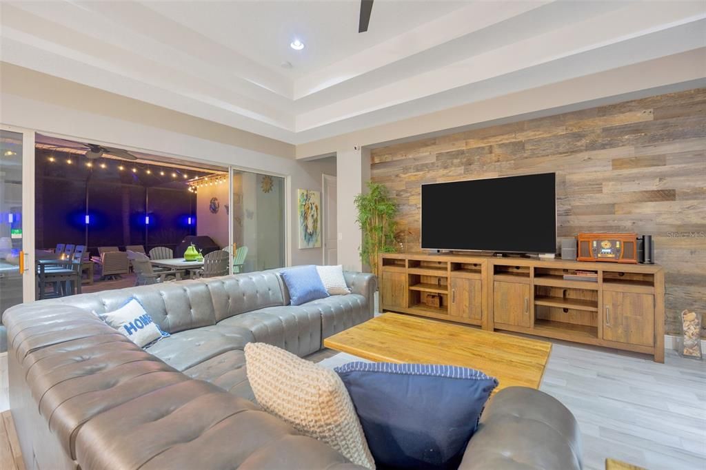 For Sale: $1,100,000 (4 beds, 4 baths, 3751 Square Feet)