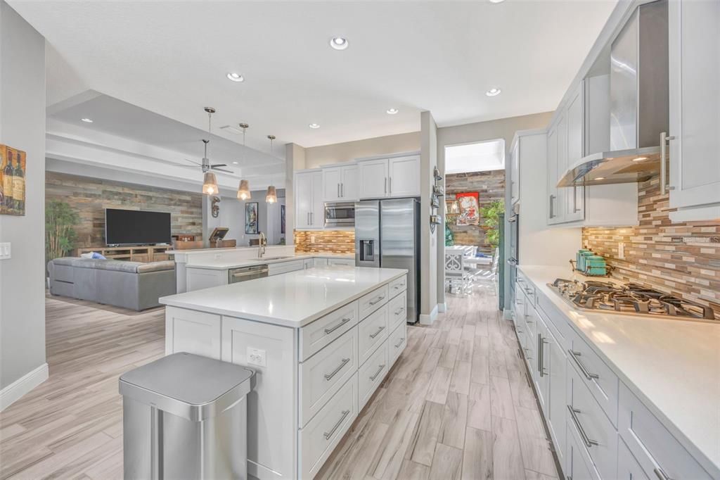 For Sale: $1,100,000 (4 beds, 4 baths, 3751 Square Feet)