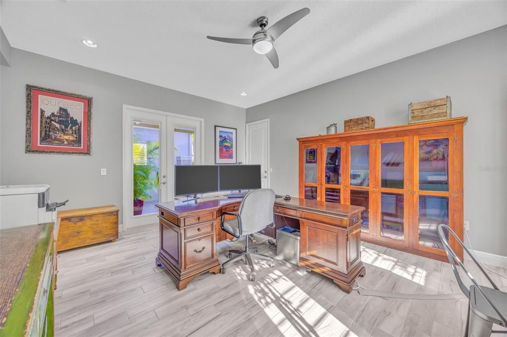 For Sale: $1,100,000 (4 beds, 4 baths, 3751 Square Feet)