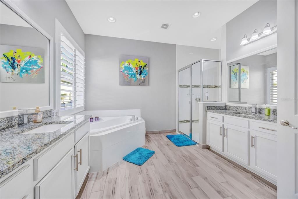 For Sale: $1,100,000 (4 beds, 4 baths, 3751 Square Feet)