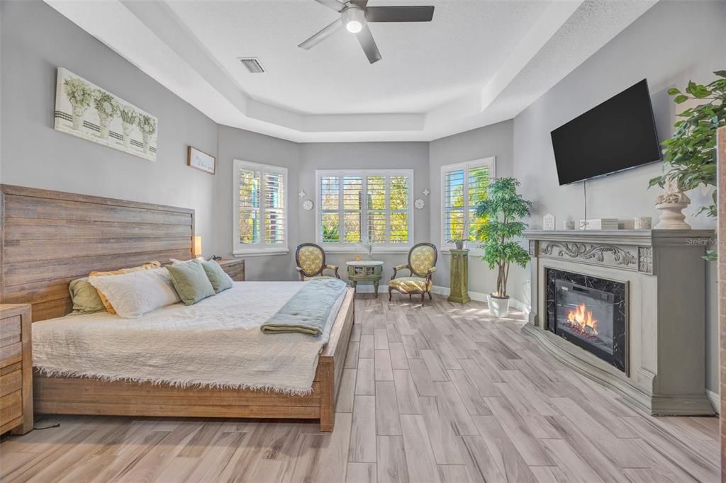 For Sale: $1,100,000 (4 beds, 4 baths, 3751 Square Feet)