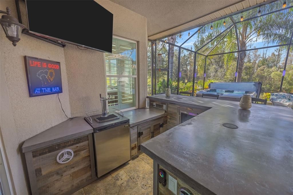 For Sale: $1,100,000 (4 beds, 4 baths, 3751 Square Feet)