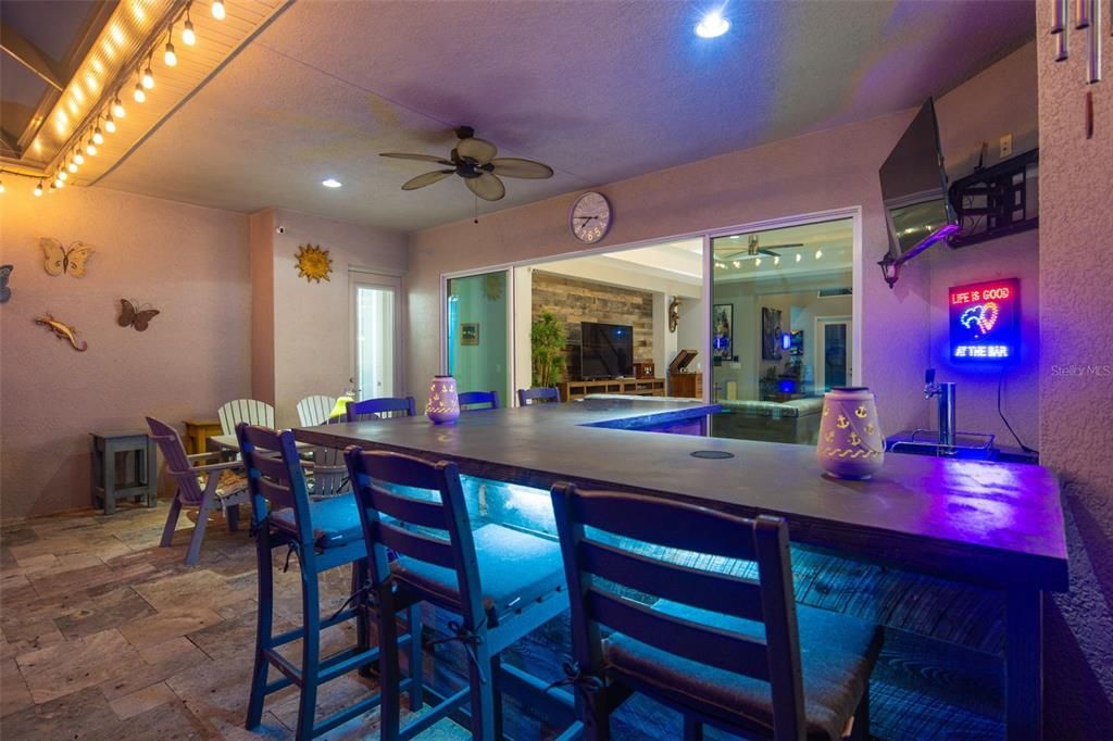 For Sale: $1,100,000 (4 beds, 4 baths, 3751 Square Feet)