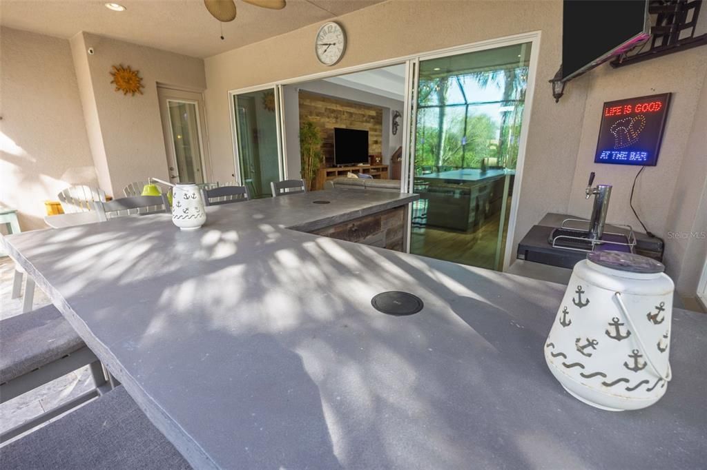 For Sale: $1,100,000 (4 beds, 4 baths, 3751 Square Feet)