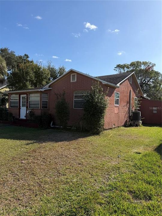 For Sale: $250,000 (3 beds, 2 baths, 1442 Square Feet)