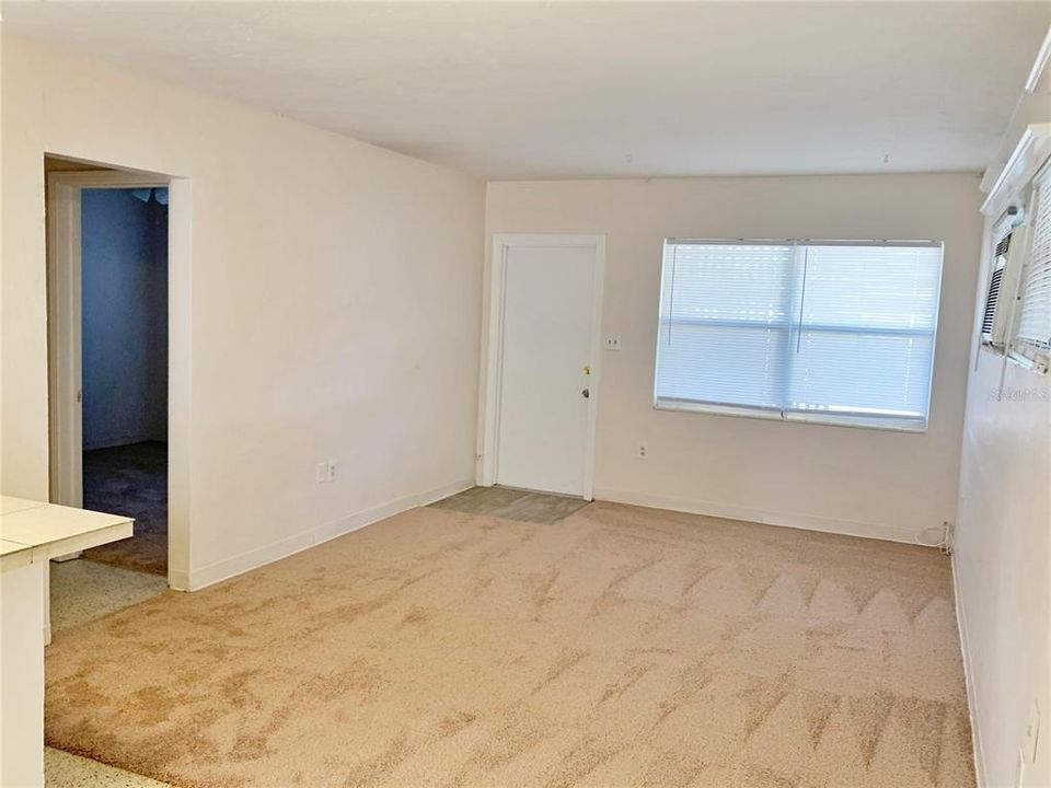 В аренду: $1,195 (1 спален, 1 ванн, 575 Квадратных фут)