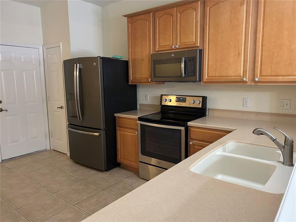 En Renta: $2,300 (3 camas, 2 baños, 1682 Pies cuadrados)