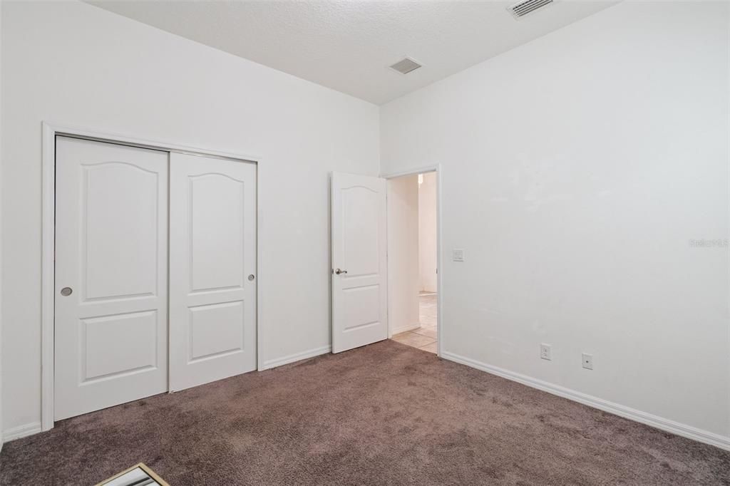 待售: $415,000 (4 贝兹, 3 浴室, 2039 平方英尺)