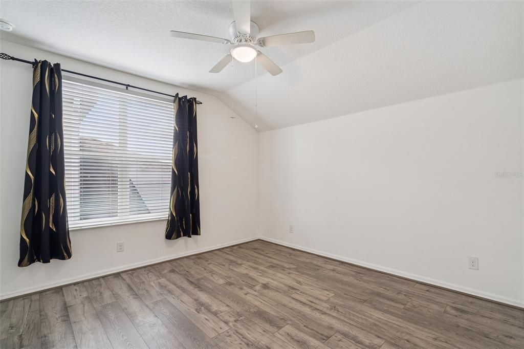 待售: $415,000 (4 贝兹, 3 浴室, 2039 平方英尺)