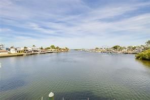 For Sale: $560,000 (2 beds, 2 baths, 1056 Square Feet)