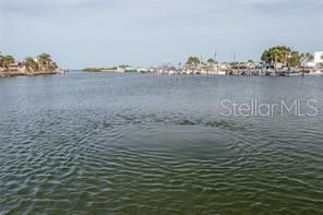 For Sale: $560,000 (2 beds, 2 baths, 1056 Square Feet)