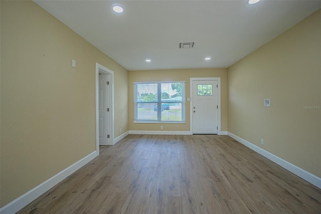 待售: $500,000 (3 贝兹, 2 浴室, 1246 平方英尺)