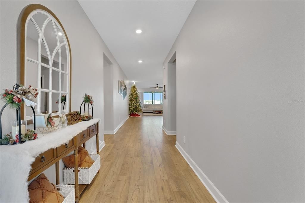 На продажу: $629,900 (4 спален, 3 ванн, 2713 Квадратных фут)