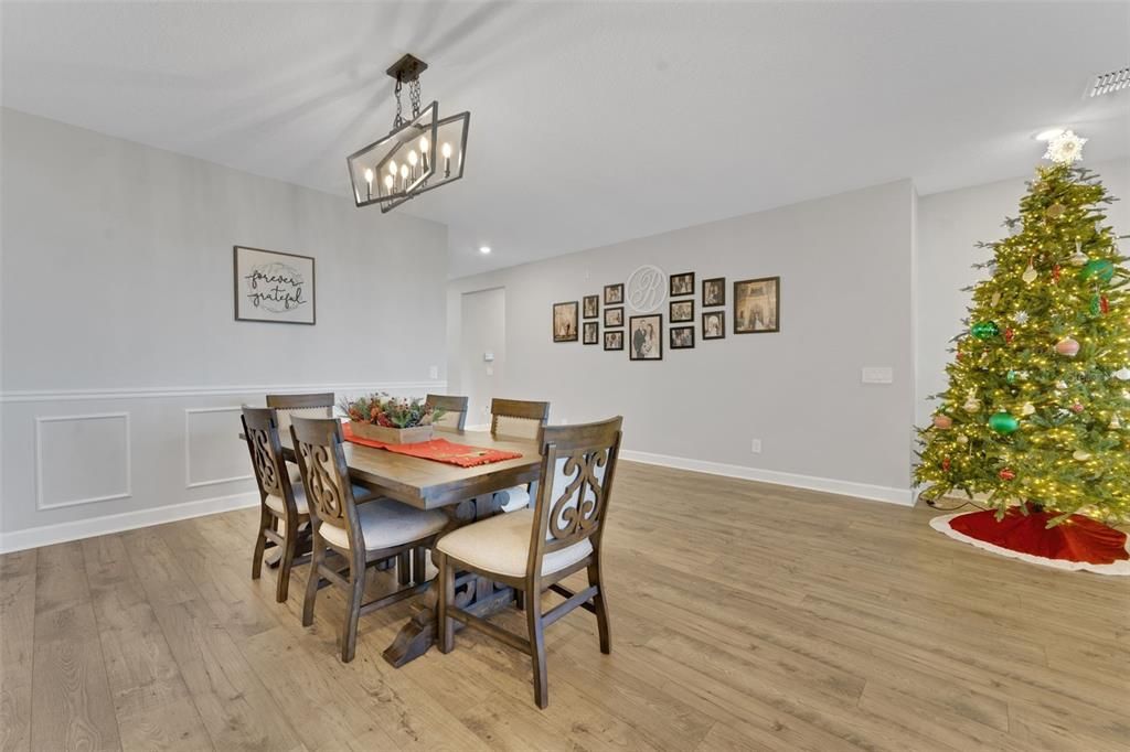 На продажу: $629,900 (4 спален, 3 ванн, 2713 Квадратных фут)