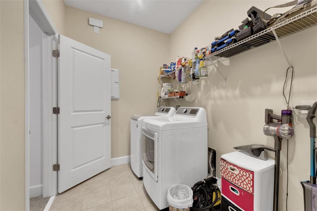 На продажу: $629,900 (4 спален, 3 ванн, 2713 Квадратных фут)