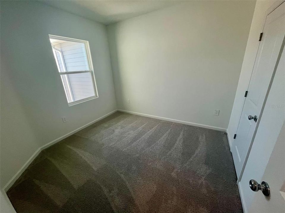 For Rent: $1,900 (3 beds, 2 baths, 1787 Square Feet)