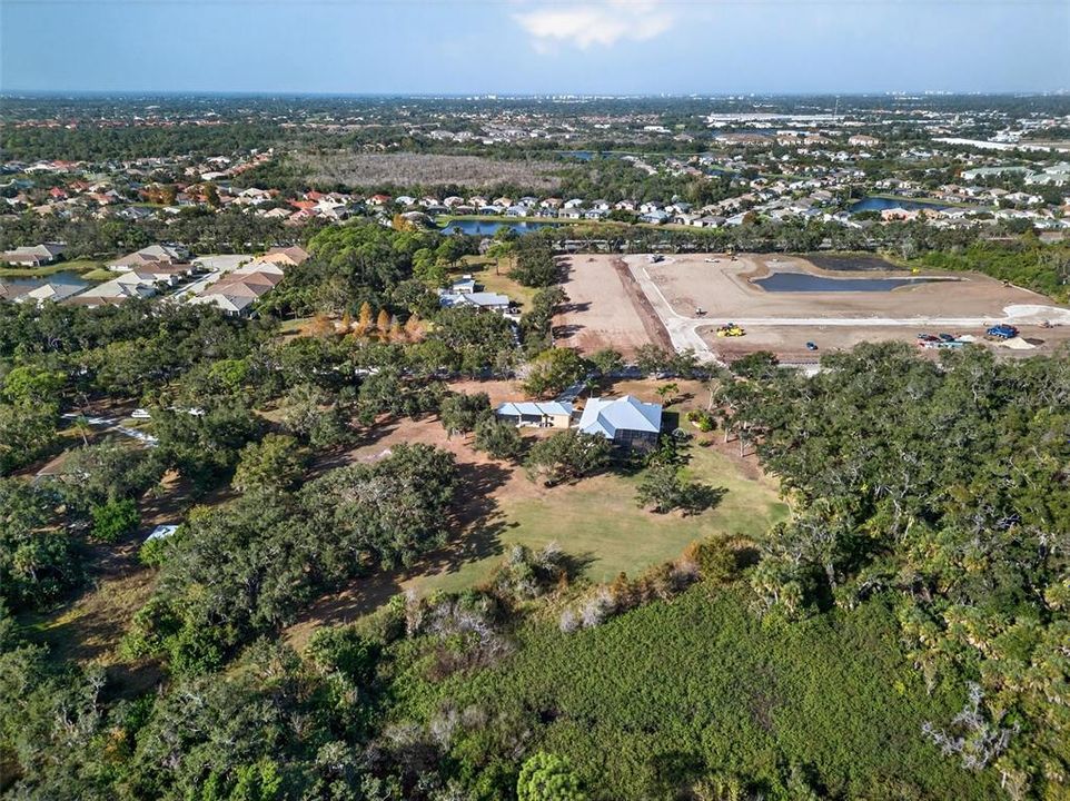 En Venta: $2,595,000 (5 camas, 4 baños, 3691 Pies cuadrados)