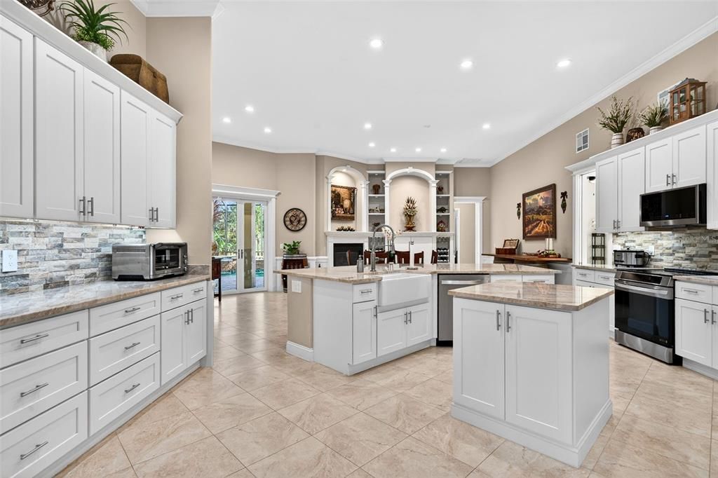 En Venta: $2,595,000 (5 camas, 4 baños, 3691 Pies cuadrados)