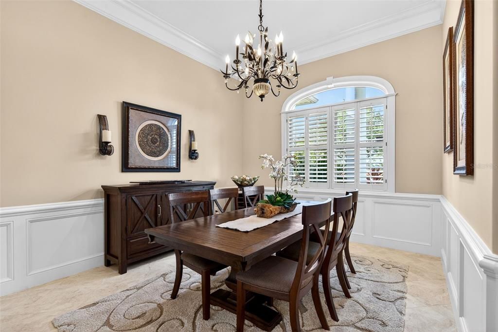 En Venta: $2,595,000 (5 camas, 4 baños, 3691 Pies cuadrados)