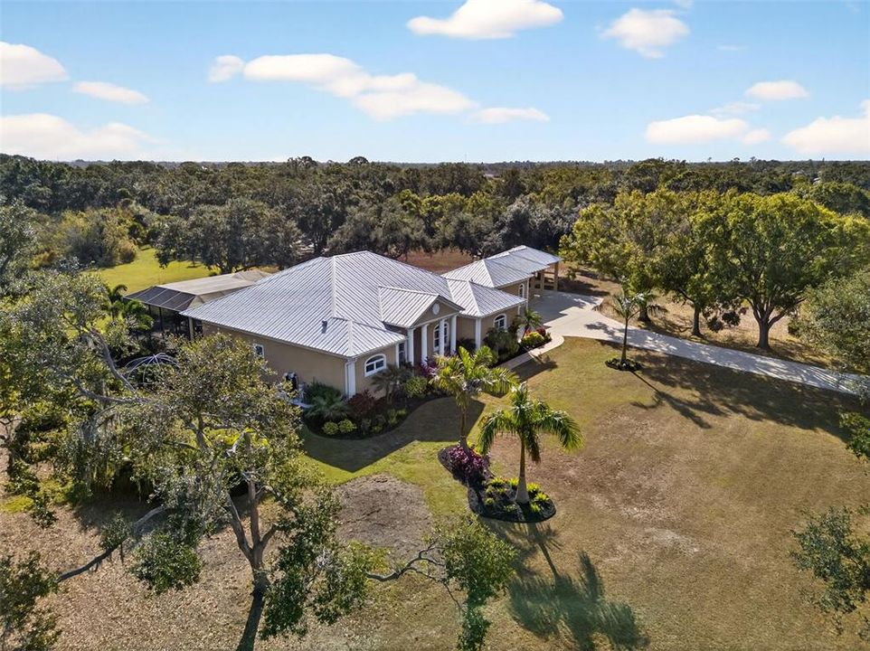 En Venta: $2,595,000 (5 camas, 4 baños, 3691 Pies cuadrados)