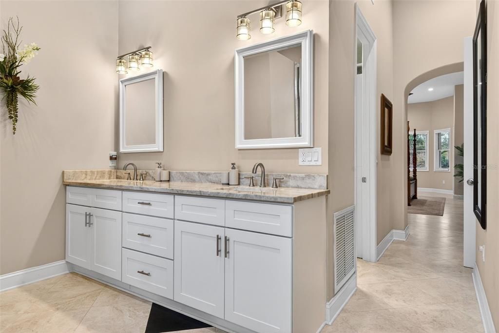 En Venta: $2,595,000 (5 camas, 4 baños, 3691 Pies cuadrados)