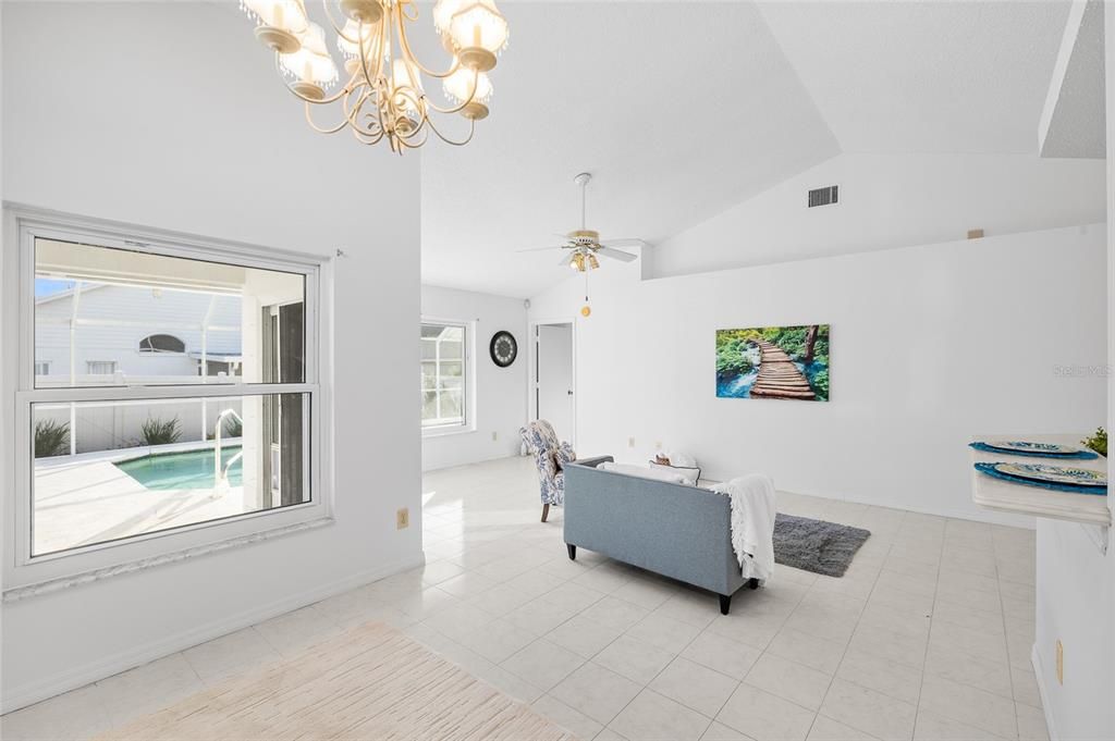 En Venta: $399,999 (3 camas, 2 baños, 1241 Pies cuadrados)