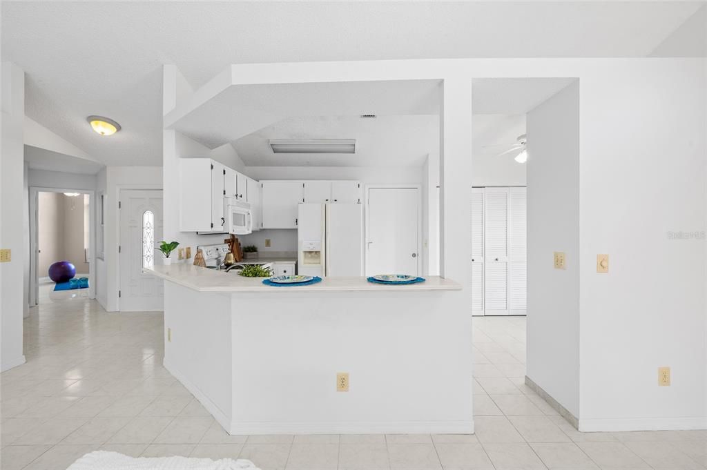 En Venta: $399,999 (3 camas, 2 baños, 1241 Pies cuadrados)