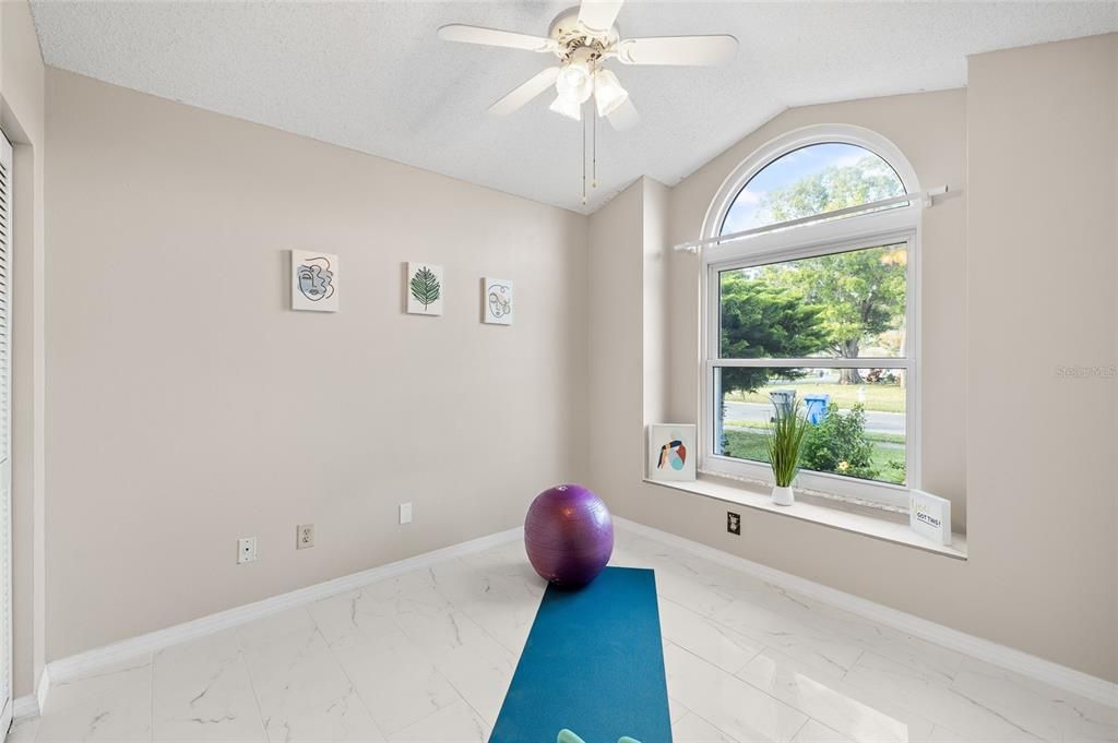 En Venta: $399,999 (3 camas, 2 baños, 1241 Pies cuadrados)