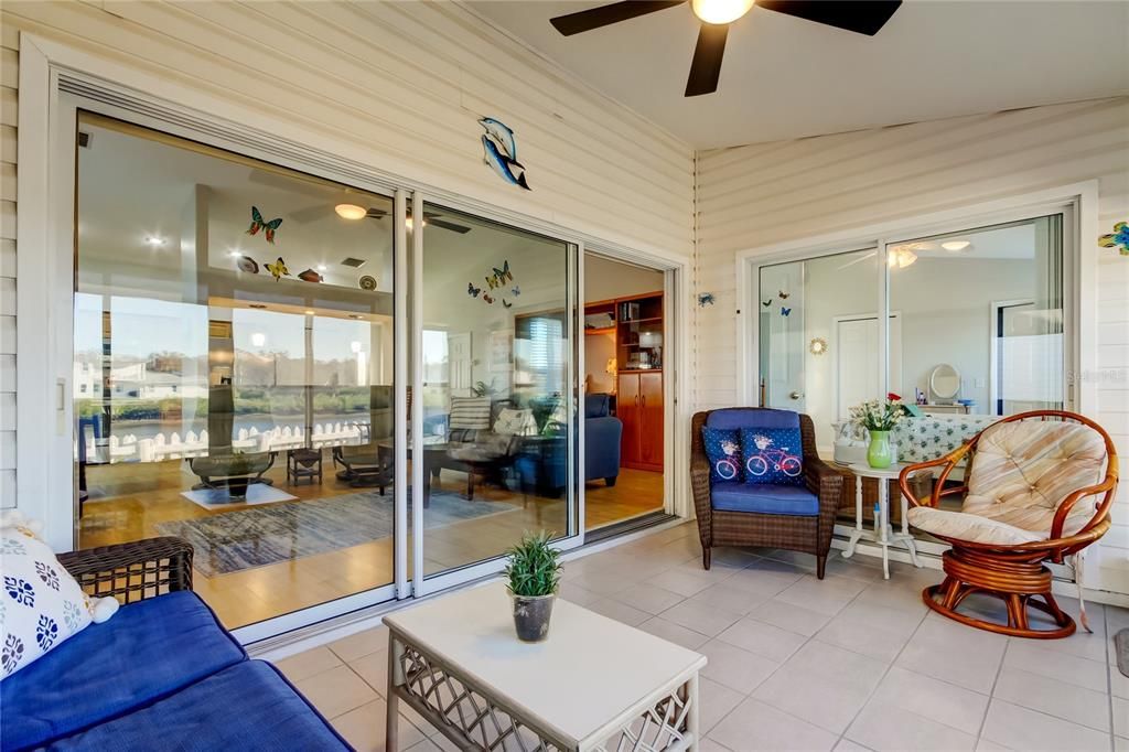 For Sale: $374,900 (2 beds, 2 baths, 1226 Square Feet)