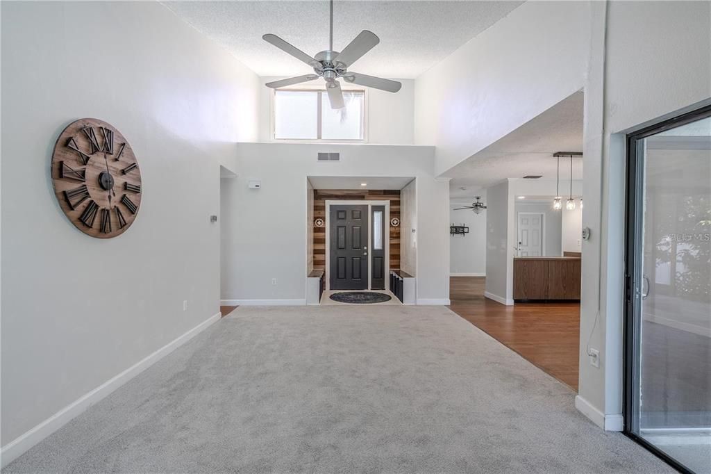 For Rent: $2,950 (3 beds, 2 baths, 1600 Square Feet)