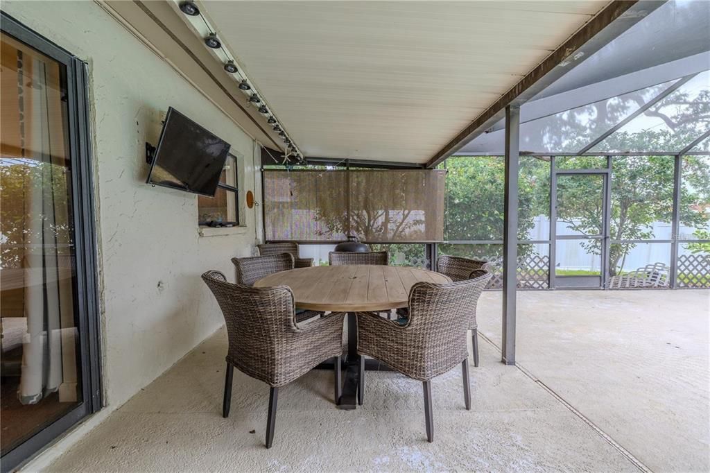 For Rent: $2,950 (3 beds, 2 baths, 1600 Square Feet)