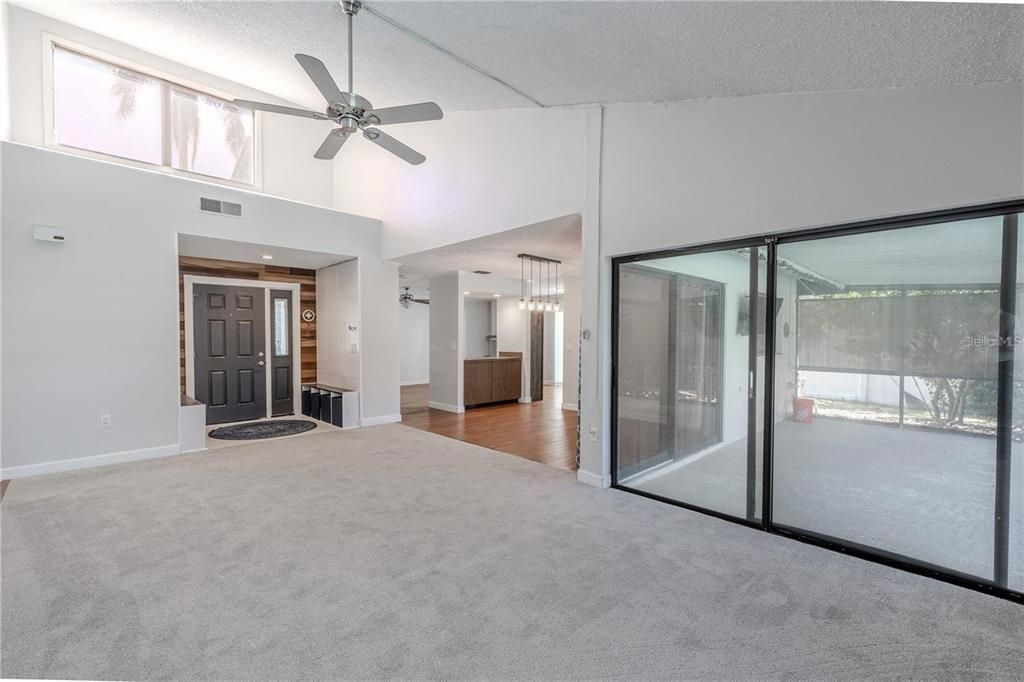 For Rent: $2,950 (3 beds, 2 baths, 1600 Square Feet)