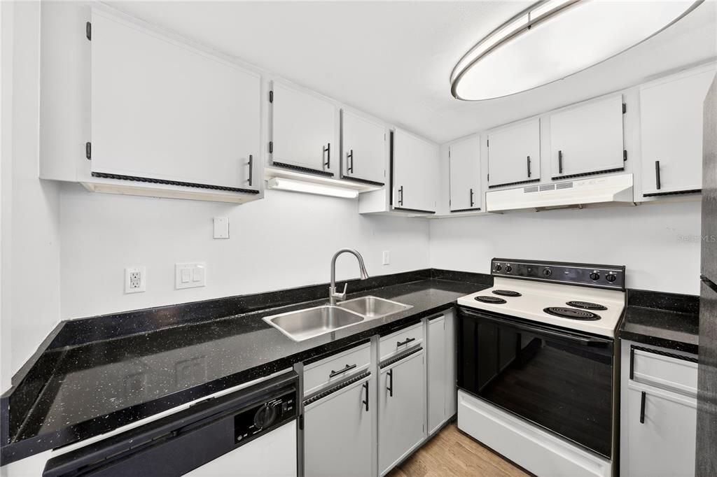 En Venta: $139,000 (1 camas, 1 baños, 765 Pies cuadrados)